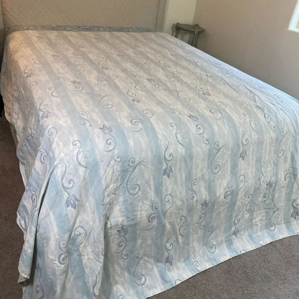 Vintage 70s Dan River Queen Flat Sheet Blue White swirls floral